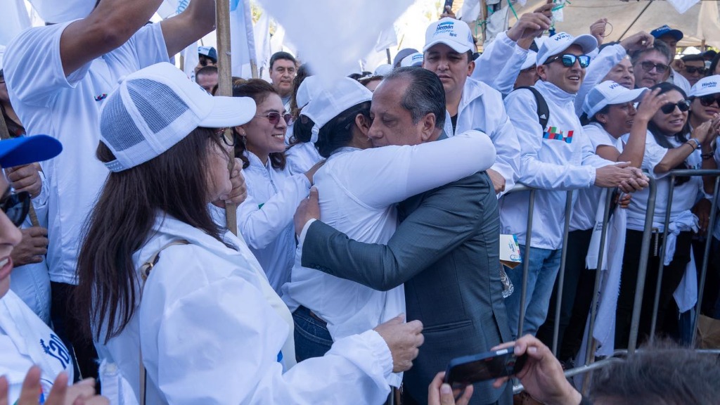 Celebración con militantes FAP