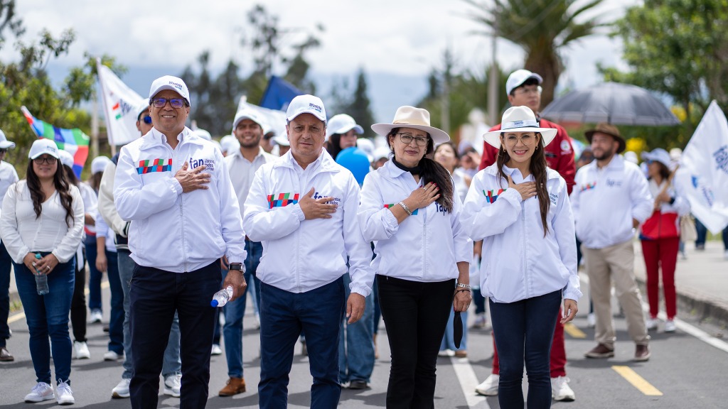 Candidatos FAP marchando